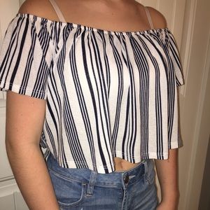 🛍2/15$ ARDENE crop off the shoulder top